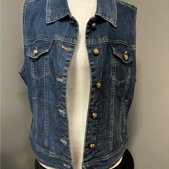 Live a Little - Picture 3 of 6